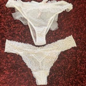 NWT Victoria’s Secret Med Pair Bling White Thongs